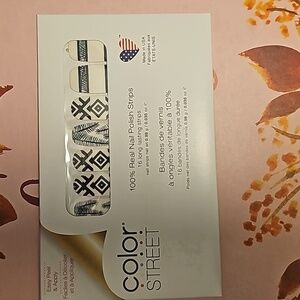 Retired Costa Rica Escape, Color Street